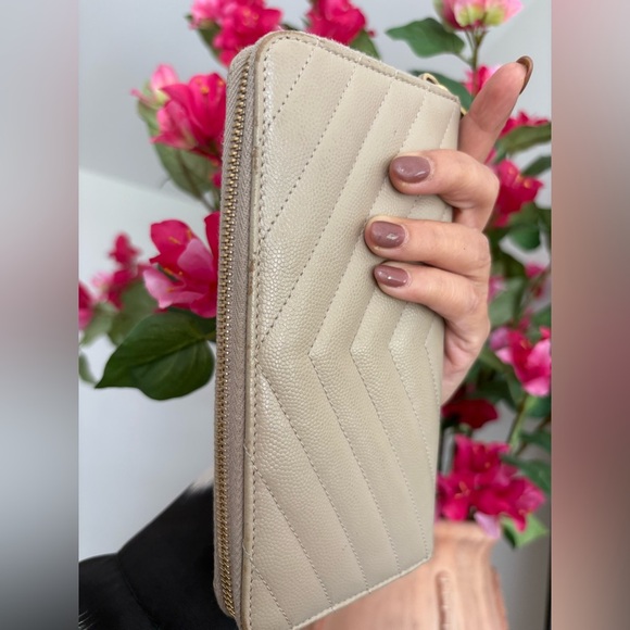 Yves Saint Laurent Tan Quilted Wallet - Picture 6 of 12